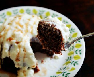 Cinnamon Bun Mug Cake w White Frosting & Honey Ripple