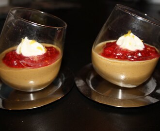 Lakritspannacotta med hallon och citron