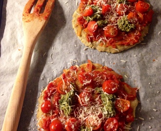 Pizza med pesto på bovete och majsmjöl