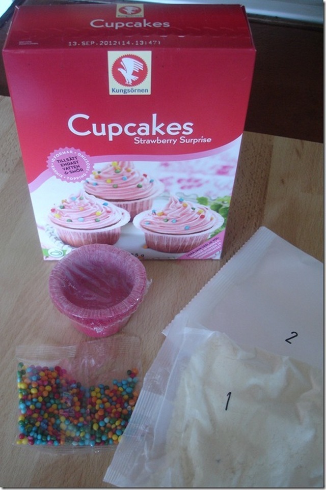 Spott and tell – Kungsörnens cupcakes Strawberry Surprise