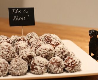 Chokladbollar med smör, kaffe och massor av kokos