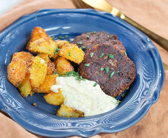 Svampbiffar med polentapotatis och vegansk bea