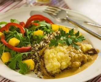 Ananasgratinerad kotlett med quinoa