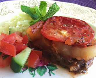Ugnsbakad köfte med potatis och tomat (kafta bel saniyeh)
