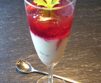 Hedvigs päronpannacotta