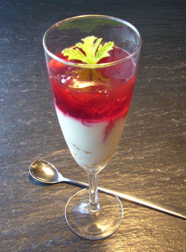 Hedvigs päronpannacotta