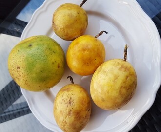 Handplockad frukt från Afrika♡
