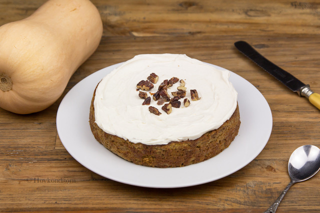 Happy Lucia - Pumpkin Gingerbread Cake with Frosting