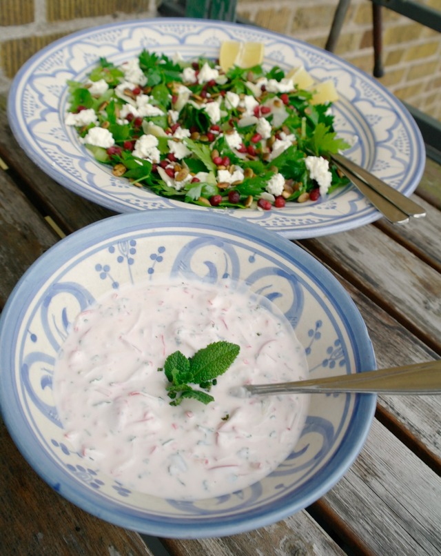 Grillsallad och rädistsatsiki