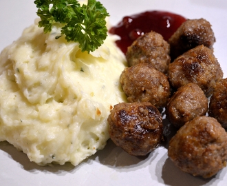 Köttbullar Och Mos