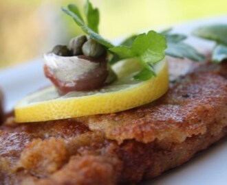 Klassisk Wienerschnitzel med citron, ansjovis & kapris