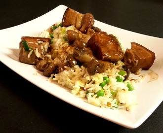 Asian Braised Pork Pot-Belly with Fried Rice and Chilli - Recept