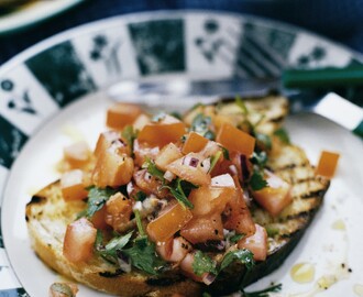 Tomatbruschetta med citron och koriander