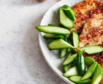 Frasig schnitzel med ponzusås och srirachamajonnäs