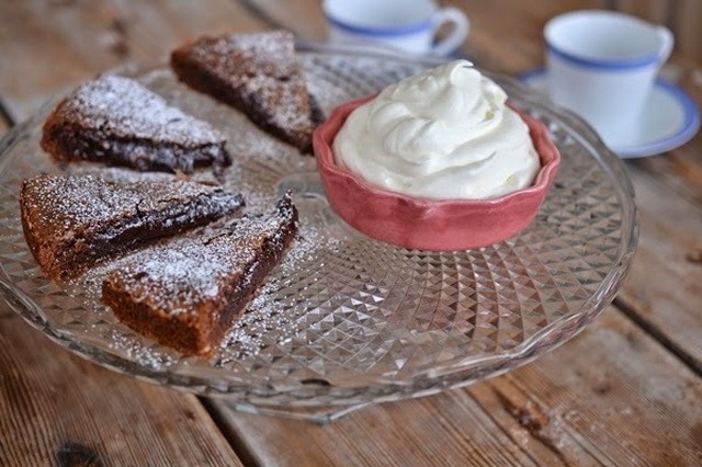 Kladdig kladdkaka med Nutella