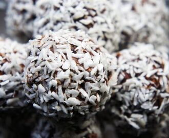 Chokladbollar med proteinpulver