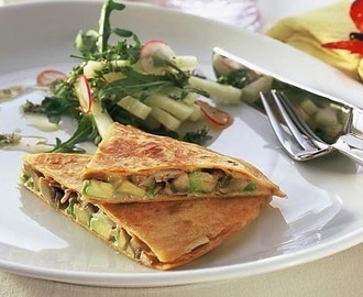 Avokado o svampquesadilla