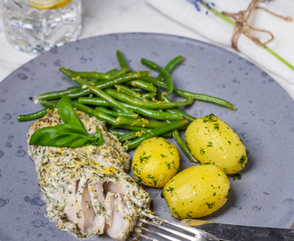 Torskrygg med gremolatatopping och persiljeslungad potatis