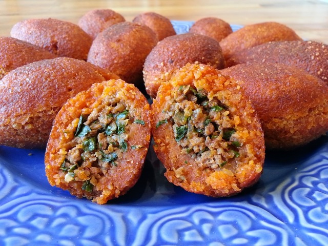 Icli köfte / Kibbeh / Kroppkaka ..