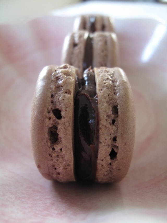 Chokladmacarons med mörk choklad