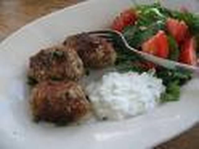 Buffé "meze"/ köttbullar med oliver & kanel