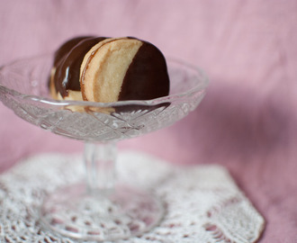 Alfajores på vaniljkakor fyllda med Dulce de Leche