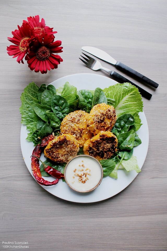 Butternut Squash Sesam Seed Fritters with ​Vegan Chili-Mayonnaise