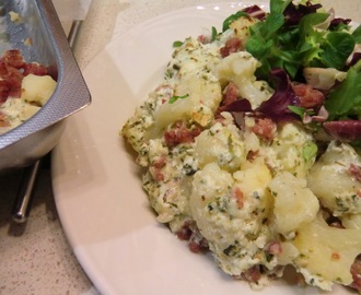 Italiensk blomkålsgratäng med salsiccia och pecorino