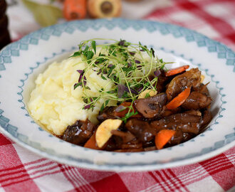 Nyår: snabb oumph bourguignon – vegetarisk + vegansk