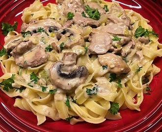 Krämig tagliatelle med fläskfilé och champinjoner