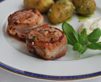 Baconlindad fläskfilé med basilikapotatis & limesås