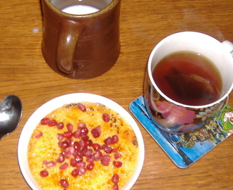 Crème brulée med kardemumma och granatäpple