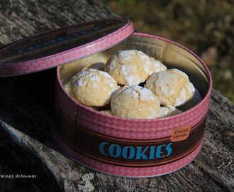 Lemon crinkle cookies