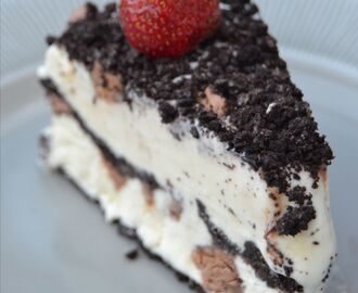 Frozen Oreo Cheesecake