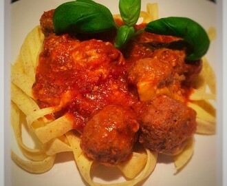 Lchf Köttbullar i Tomatsås, med Tagliatelle