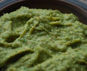 Salsa med avokado och tomatillo