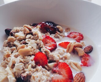 Overnight Bircher Muesli with Fresh Strawberries & Salted Peanuts