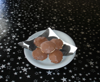 Chokladbiskvier med mald mandel