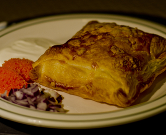 Smördegsinbakad potatis med Västerbottensost