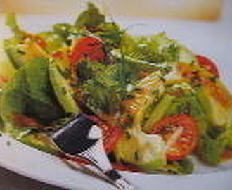 Avokadosallad med citrondressing