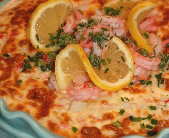 Torskgratäng med räkost och crabsticksröra