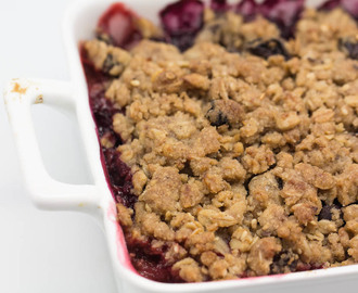 Berry Granola Crumble