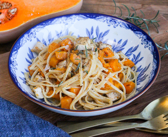 Pasta med grillad pumpa, rosmarin och tofu