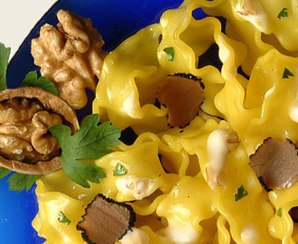 Mafaldine med fondue av nötter och tryffel