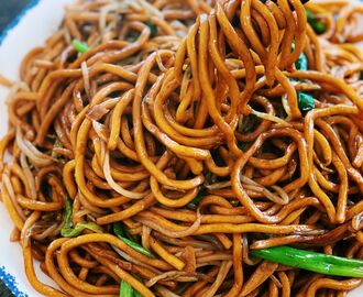 Soy Sauce Pan-fried Noodles (15 Minutes!)