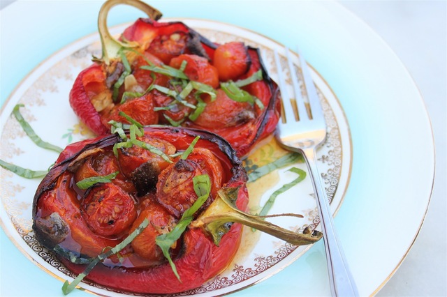 Rostad paprika med tomater och sardeller