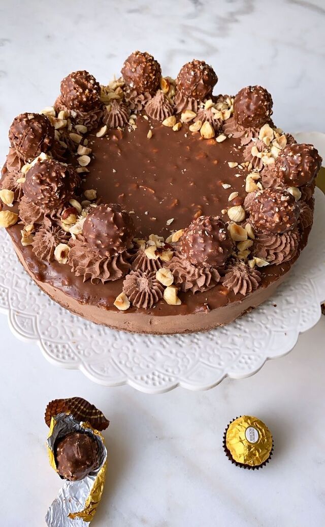 Ferrero Rocher cheesecake