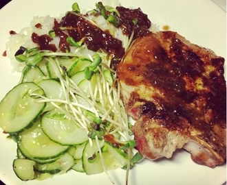 Fläskkarré med hoisin och gurksallad