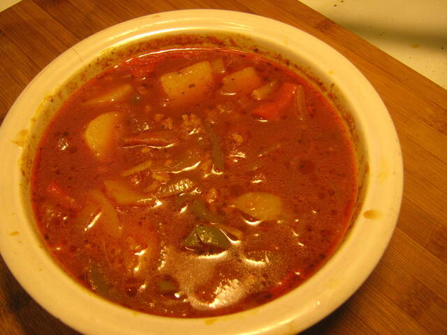 Vegetarisk gulaschsoppa