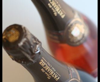 Patriarche Crémant de Bourgogne Brut. Allt är inte Champagne som bubblar, lättsamt bubbel före och efter tolvslaget..